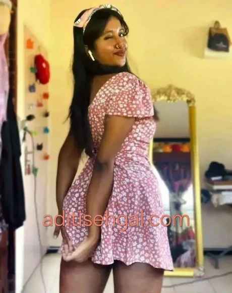 call girl Noida gives full service